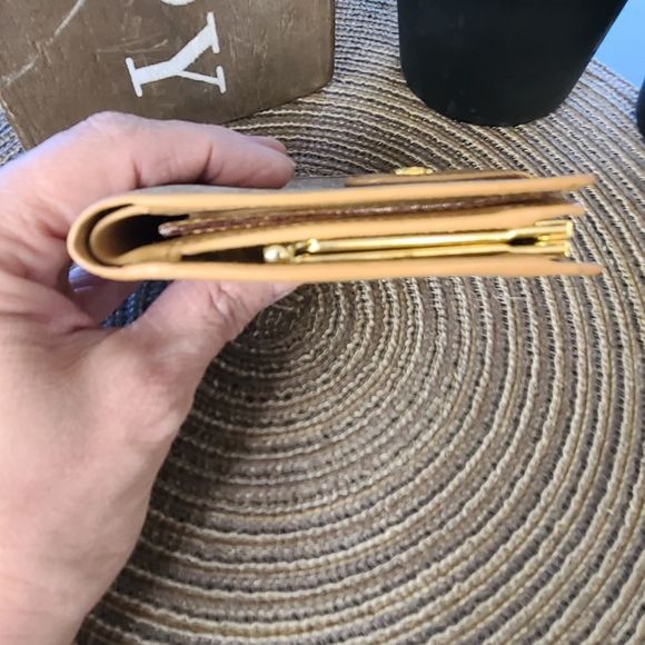 *SOLD* Celine Macadam Kisslock Snap Wallet EUC - Picture 6 of 15